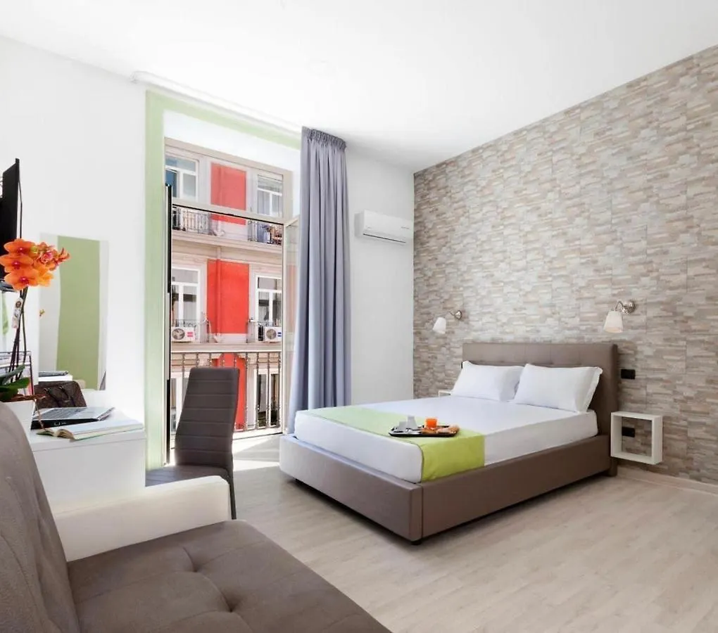 Bed and Breakfast Rainbow Napoli Neapol