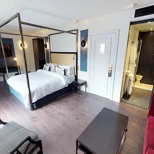 https://momart-spa.fr-paris.fr