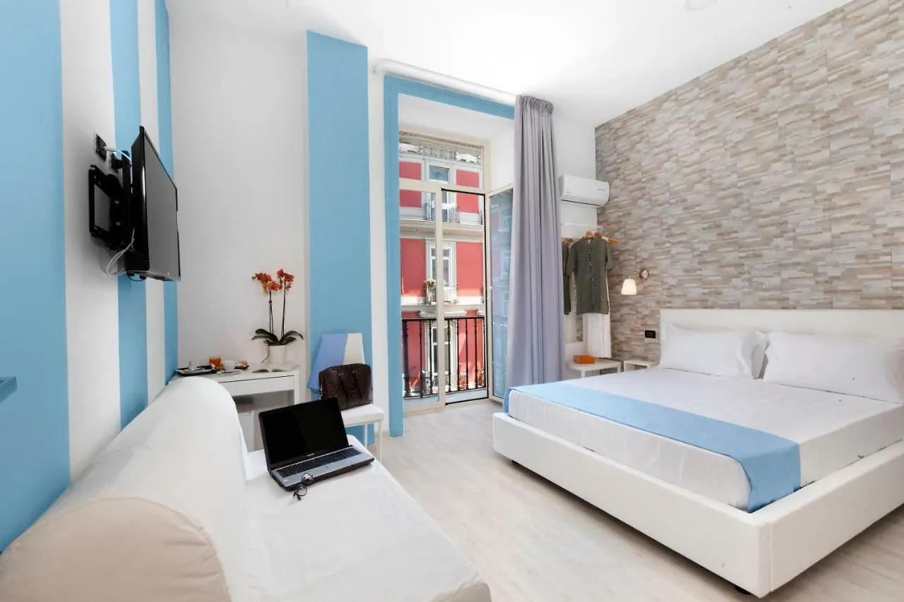 Bed and Breakfast Rainbow Napoli 0*,  Italia